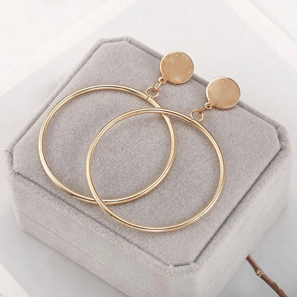 NEW!💙💎💛GOLDEN CIRCLE HOOPS💛💎💙MODERN😎AWESOME - Picture 5 of 7